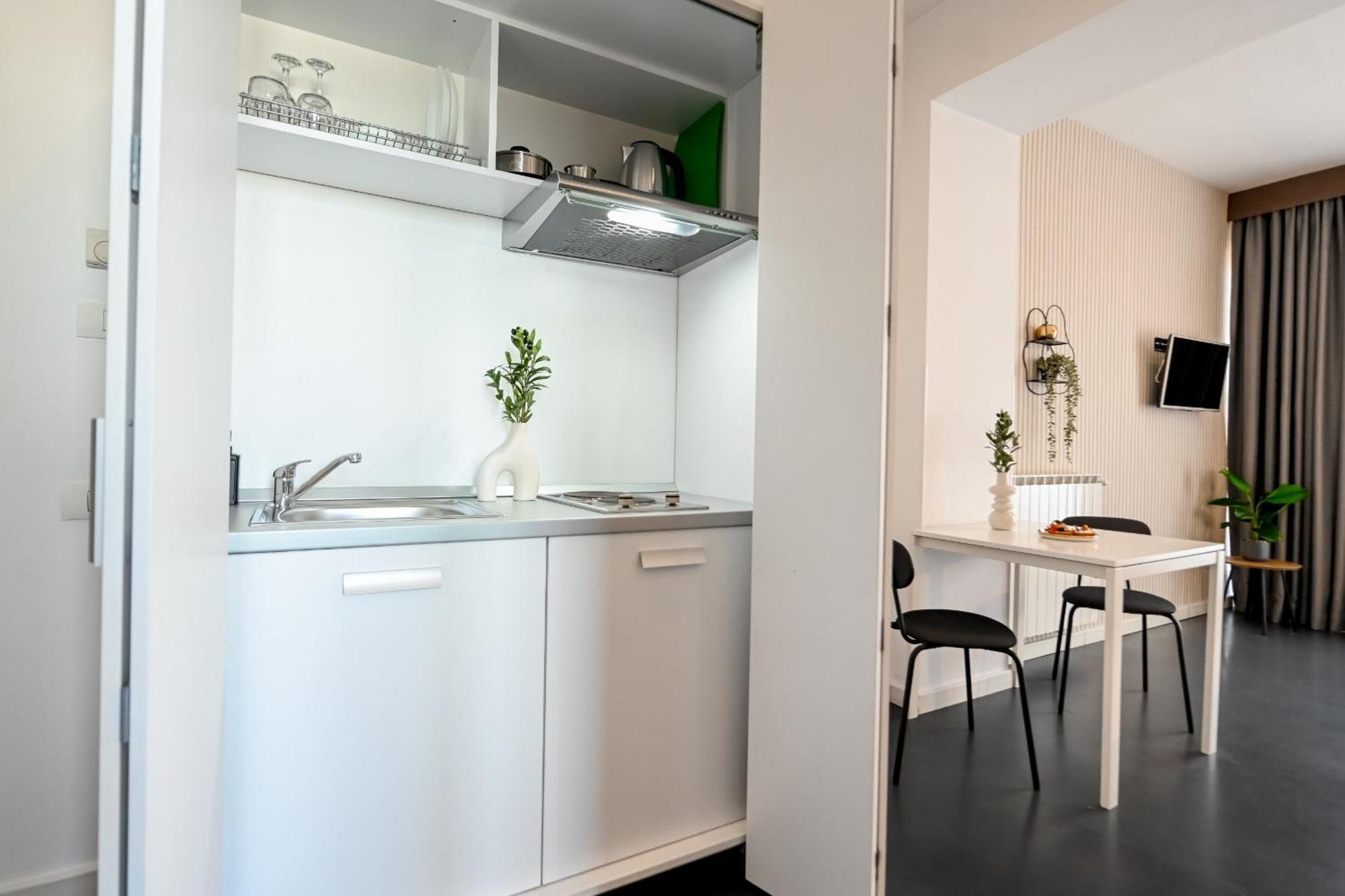 בוקרשט Urban Elegance - Stylish Central Accommodation חדר תמונה