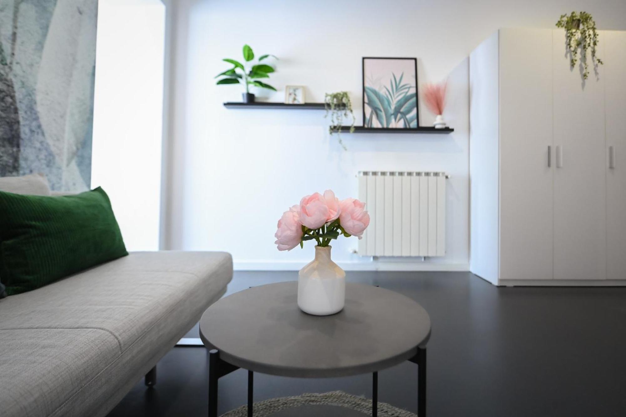 בוקרשט Urban Elegance - Stylish Central Accommodation חדר תמונה