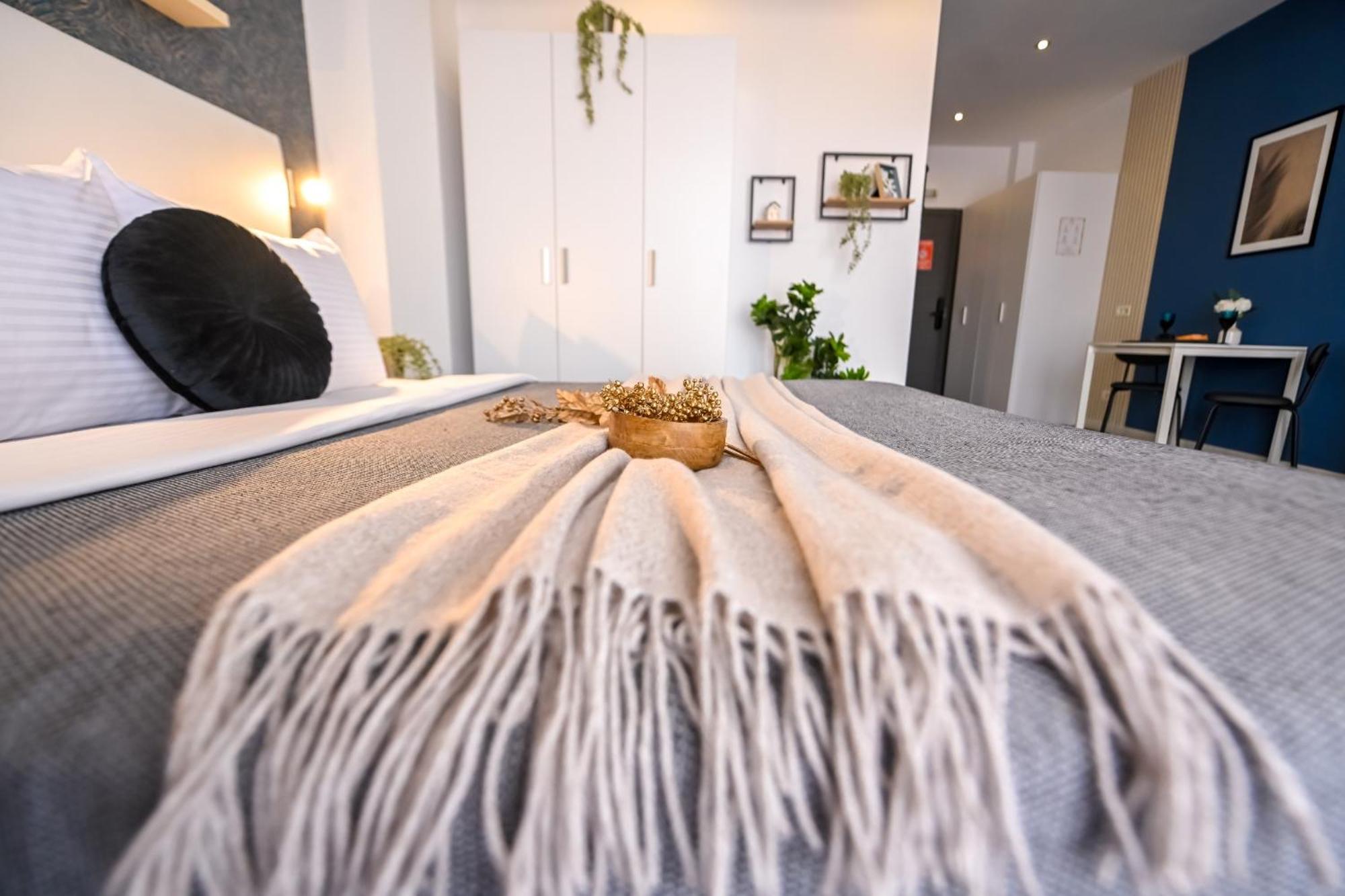 בוקרשט Urban Elegance - Stylish Central Accommodation חדר תמונה